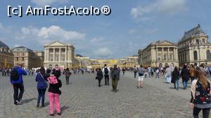[P01] Intrarea în Palatul Versailles » foto by iuliaen
 - 
<span class="allrVoted glyphicon glyphicon-heart hidden" id="av838613"></span>
<a class="m-l-10 hidden" id="sv838613" onclick="voting_Foto_DelVot(,838613,3618)" role="button">șterge vot <span class="glyphicon glyphicon-remove"></span></a>
<a id="v9838613" class=" c-red"  onclick="voting_Foto_SetVot(838613)" role="button"><span class="glyphicon glyphicon-heart-empty"></span> <b>LIKE</b> = Votează poza</a> <img class="hidden"  id="f838613W9" src="/imagini/loader.gif" border="0" /><span class="AjErrMes hidden" id="e838613ErM"></span>