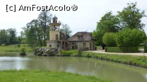 [P12] Tour de Malborough văzut de pe podul de piatră de peste râu » foto by iuliaen
 - 
<span class="allrVoted glyphicon glyphicon-heart hidden" id="av838624"></span>
<a class="m-l-10 hidden" id="sv838624" onclick="voting_Foto_DelVot(,838624,3618)" role="button">șterge vot <span class="glyphicon glyphicon-remove"></span></a>
<a id="v9838624" class=" c-red"  onclick="voting_Foto_SetVot(838624)" role="button"><span class="glyphicon glyphicon-heart-empty"></span> <b>LIKE</b> = Votează poza</a> <img class="hidden"  id="f838624W9" src="/imagini/loader.gif" border="0" /><span class="AjErrMes hidden" id="e838624ErM"></span>