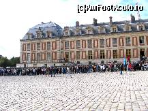 [P02] Coada de doua ore la bilete la Versailles » foto by Michi
 - 
<span class="allrVoted glyphicon glyphicon-heart hidden" id="av79570"></span>
<a class="m-l-10 hidden" id="sv79570" onclick="voting_Foto_DelVot(,79570,3618)" role="button">șterge vot <span class="glyphicon glyphicon-remove"></span></a>
<a id="v979570" class=" c-red"  onclick="voting_Foto_SetVot(79570)" role="button"><span class="glyphicon glyphicon-heart-empty"></span> <b>LIKE</b> = Votează poza</a> <img class="hidden"  id="f79570W9" src="/imagini/loader.gif" border="0" /><span class="AjErrMes hidden" id="e79570ErM"></span>