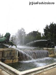 [P06] Grupuri statuare in gradinile Versailles » foto by Michi
 - 
<span class="allrVoted glyphicon glyphicon-heart hidden" id="av79574"></span>
<a class="m-l-10 hidden" id="sv79574" onclick="voting_Foto_DelVot(,79574,3618)" role="button">șterge vot <span class="glyphicon glyphicon-remove"></span></a>
<a id="v979574" class=" c-red"  onclick="voting_Foto_SetVot(79574)" role="button"><span class="glyphicon glyphicon-heart-empty"></span> <b>LIKE</b> = Votează poza</a> <img class="hidden"  id="f79574W9" src="/imagini/loader.gif" border="0" /><span class="AjErrMes hidden" id="e79574ErM"></span>