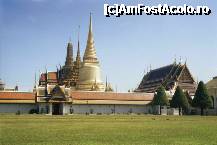 [P05] The Great Palace, Bangkok » foto by badge®
 - 
<span class="allrVoted glyphicon glyphicon-heart hidden" id="av171199"></span>
<a class="m-l-10 hidden" id="sv171199" onclick="voting_Foto_DelVot(,171199,3625)" role="button">șterge vot <span class="glyphicon glyphicon-remove"></span></a>
<a id="v9171199" class=" c-red"  onclick="voting_Foto_SetVot(171199)" role="button"><span class="glyphicon glyphicon-heart-empty"></span> <b>LIKE</b> = Votează poza</a> <img class="hidden"  id="f171199W9" src="/imagini/loader.gif" border="0" /><span class="AjErrMes hidden" id="e171199ErM"></span>