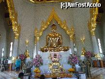 [P22] Buddha de 5 tone de aur la Wat Traimit » foto by station5*
 - 
<span class="allrVoted glyphicon glyphicon-heart hidden" id="av254493"></span>
<a class="m-l-10 hidden" id="sv254493" onclick="voting_Foto_DelVot(,254493,3625)" role="button">șterge vot <span class="glyphicon glyphicon-remove"></span></a>
<a id="v9254493" class=" c-red"  onclick="voting_Foto_SetVot(254493)" role="button"><span class="glyphicon glyphicon-heart-empty"></span> <b>LIKE</b> = Votează poza</a> <img class="hidden"  id="f254493W9" src="/imagini/loader.gif" border="0" /><span class="AjErrMes hidden" id="e254493ErM"></span>