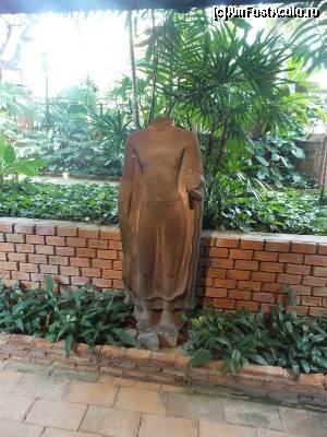 [P21] Bangkok, Casa Jim Thompson, Buddha fara cap, sec. VII sau VIII » foto by mprofeanu
 - 
<span class="allrVoted glyphicon glyphicon-heart hidden" id="av629915"></span>
<a class="m-l-10 hidden" id="sv629915" onclick="voting_Foto_DelVot(,629915,3625)" role="button">șterge vot <span class="glyphicon glyphicon-remove"></span></a>
<a id="v9629915" class=" c-red"  onclick="voting_Foto_SetVot(629915)" role="button"><span class="glyphicon glyphicon-heart-empty"></span> <b>LIKE</b> = Votează poza</a> <img class="hidden"  id="f629915W9" src="/imagini/loader.gif" border="0" /><span class="AjErrMes hidden" id="e629915ErM"></span>