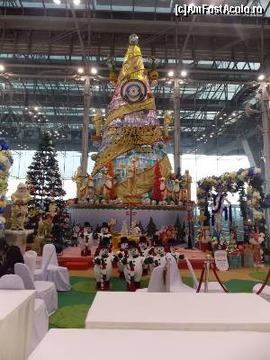 [P35] Bangkok, Aeroportul Suvarnabhumi in perioada Craciunului la plecare » foto by mprofeanu
 - 
<span class="allrVoted glyphicon glyphicon-heart hidden" id="av629936"></span>
<a class="m-l-10 hidden" id="sv629936" onclick="voting_Foto_DelVot(,629936,3625)" role="button">șterge vot <span class="glyphicon glyphicon-remove"></span></a>
<a id="v9629936" class=" c-red"  onclick="voting_Foto_SetVot(629936)" role="button"><span class="glyphicon glyphicon-heart-empty"></span> <b>LIKE</b> = Votează poza</a> <img class="hidden"  id="f629936W9" src="/imagini/loader.gif" border="0" /><span class="AjErrMes hidden" id="e629936ErM"></span>