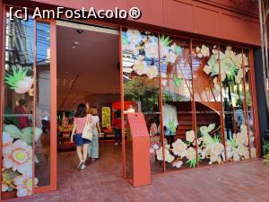 [P13] Intrarea în magazinul-muzeu de la Casa lui Jim Thompson » foto by crismis
 - 
<span class="allrVoted glyphicon glyphicon-heart hidden" id="av1362798"></span>
<a class="m-l-10 hidden" id="sv1362798" onclick="voting_Foto_DelVot(,1362798,3625)" role="button">șterge vot <span class="glyphicon glyphicon-remove"></span></a>
<a id="v91362798" class=" c-red"  onclick="voting_Foto_SetVot(1362798)" role="button"><span class="glyphicon glyphicon-heart-empty"></span> <b>LIKE</b> = Votează poza</a> <img class="hidden"  id="f1362798W9" src="/imagini/loader.gif" border="0" /><span class="AjErrMes hidden" id="e1362798ErM"></span>