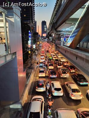 [P25] Circulația în Bangkok - „ordinea în dezordine” » foto by crismis
 - 
<span class="allrVoted glyphicon glyphicon-heart hidden" id="av1362810"></span>
<a class="m-l-10 hidden" id="sv1362810" onclick="voting_Foto_DelVot(,1362810,3625)" role="button">șterge vot <span class="glyphicon glyphicon-remove"></span></a>
<a id="v91362810" class=" c-red"  onclick="voting_Foto_SetVot(1362810)" role="button"><span class="glyphicon glyphicon-heart-empty"></span> <b>LIKE</b> = Votează poza</a> <img class="hidden"  id="f1362810W9" src="/imagini/loader.gif" border="0" /><span class="AjErrMes hidden" id="e1362810ErM"></span>