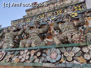 [P35] Wat Arun; detalii » foto by crismis
 - 
<span class="allrVoted glyphicon glyphicon-heart hidden" id="av1362820"></span>
<a class="m-l-10 hidden" id="sv1362820" onclick="voting_Foto_DelVot(,1362820,3625)" role="button">șterge vot <span class="glyphicon glyphicon-remove"></span></a>
<a id="v91362820" class=" c-red"  onclick="voting_Foto_SetVot(1362820)" role="button"><span class="glyphicon glyphicon-heart-empty"></span> <b>LIKE</b> = Votează poza</a> <img class="hidden"  id="f1362820W9" src="/imagini/loader.gif" border="0" /><span class="AjErrMes hidden" id="e1362820ErM"></span>