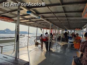 [P38] Micul ferry care traversează râul de la Wat Arun la districtul Rattanakosin » foto by crismis
 - 
<span class="allrVoted glyphicon glyphicon-heart hidden" id="av1362823"></span>
<a class="m-l-10 hidden" id="sv1362823" onclick="voting_Foto_DelVot(,1362823,3625)" role="button">șterge vot <span class="glyphicon glyphicon-remove"></span></a>
<a id="v91362823" class=" c-red"  onclick="voting_Foto_SetVot(1362823)" role="button"><span class="glyphicon glyphicon-heart-empty"></span> <b>LIKE</b> = Votează poza</a> <img class="hidden"  id="f1362823W9" src="/imagini/loader.gif" border="0" /><span class="AjErrMes hidden" id="e1362823ErM"></span>