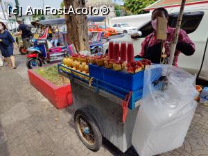 [P80] Sucuri proaspăt stoarse; astfel de tarabe întâlnești la tot pasul în Bangkok » foto by crismis
 - 
<span class="allrVoted glyphicon glyphicon-heart hidden" id="av1362865"></span>
<a class="m-l-10 hidden" id="sv1362865" onclick="voting_Foto_DelVot(,1362865,3625)" role="button">șterge vot <span class="glyphicon glyphicon-remove"></span></a>
<a id="v91362865" class=" c-red"  onclick="voting_Foto_SetVot(1362865)" role="button"><span class="glyphicon glyphicon-heart-empty"></span> <b>LIKE</b> = Votează poza</a> <img class="hidden"  id="f1362865W9" src="/imagini/loader.gif" border="0" /><span class="AjErrMes hidden" id="e1362865ErM"></span>