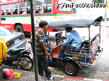 [P39] Tuk-tuk » foto by lizuk
 - 
<span class="allrVoted glyphicon glyphicon-heart hidden" id="av24894"></span>
<a class="m-l-10 hidden" id="sv24894" onclick="voting_Foto_DelVot(,24894,3625)" role="button">șterge vot <span class="glyphicon glyphicon-remove"></span></a>
<a id="v924894" class=" c-red"  onclick="voting_Foto_SetVot(24894)" role="button"><span class="glyphicon glyphicon-heart-empty"></span> <b>LIKE</b> = Votează poza</a> <img class="hidden"  id="f24894W9" src="/imagini/loader.gif" border="0" /><span class="AjErrMes hidden" id="e24894ErM"></span>