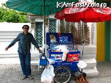 [P40] La cat de cald e in Bangkok, ai nevoie de multa apa si chiar de umbrela, daca faci usor insolatie » foto by lizuk
 - 
<span class="allrVoted glyphicon glyphicon-heart hidden" id="av24895"></span>
<a class="m-l-10 hidden" id="sv24895" onclick="voting_Foto_DelVot(,24895,3625)" role="button">șterge vot <span class="glyphicon glyphicon-remove"></span></a>
<a id="v924895" class=" c-red"  onclick="voting_Foto_SetVot(24895)" role="button"><span class="glyphicon glyphicon-heart-empty"></span> <b>LIKE</b> = Votează poza</a> <img class="hidden"  id="f24895W9" src="/imagini/loader.gif" border="0" /><span class="AjErrMes hidden" id="e24895ErM"></span>