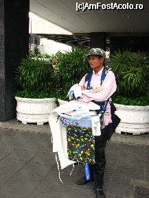 [P67] Vanzator ambulant » foto by lizuk
 - 
<span class="allrVoted glyphicon glyphicon-heart hidden" id="av24922"></span>
<a class="m-l-10 hidden" id="sv24922" onclick="voting_Foto_DelVot(,24922,3625)" role="button">șterge vot <span class="glyphicon glyphicon-remove"></span></a>
<a id="v924922" class=" c-red"  onclick="voting_Foto_SetVot(24922)" role="button"><span class="glyphicon glyphicon-heart-empty"></span> <b>LIKE</b> = Votează poza</a> <img class="hidden"  id="f24922W9" src="/imagini/loader.gif" border="0" /><span class="AjErrMes hidden" id="e24922ErM"></span>