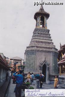 [P12] Bangkok-palatul regal » foto by Michi
 - 
<span class="allrVoted glyphicon glyphicon-heart hidden" id="av112793"></span>
<a class="m-l-10 hidden" id="sv112793" onclick="voting_Foto_DelVot(,112793,3625)" role="button">șterge vot <span class="glyphicon glyphicon-remove"></span></a>
<a id="v9112793" class=" c-red"  onclick="voting_Foto_SetVot(112793)" role="button"><span class="glyphicon glyphicon-heart-empty"></span> <b>LIKE</b> = Votează poza</a> <img class="hidden"  id="f112793W9" src="/imagini/loader.gif" border="0" /><span class="AjErrMes hidden" id="e112793ErM"></span>