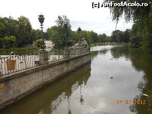 [P12] Varşovia - Parcul Łazienki. Pe terasa Palatului de pe Apă.  » foto by iulianic
 - 
<span class="allrVoted glyphicon glyphicon-heart hidden" id="av607663"></span>
<a class="m-l-10 hidden" id="sv607663" onclick="voting_Foto_DelVot(,607663,3644)" role="button">șterge vot <span class="glyphicon glyphicon-remove"></span></a>
<a id="v9607663" class=" c-red"  onclick="voting_Foto_SetVot(607663)" role="button"><span class="glyphicon glyphicon-heart-empty"></span> <b>LIKE</b> = Votează poza</a> <img class="hidden"  id="f607663W9" src="/imagini/loader.gif" border="0" /><span class="AjErrMes hidden" id="e607663ErM"></span>