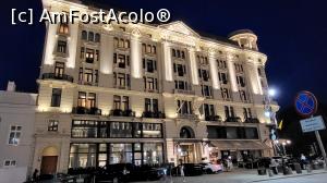 [P12] O alta cladire emblematica, capodopera Art Nouveau, este <strong>Hotelul Bristol,</strong> printre putinele repere ale Varsoviei care au ramas relativ nevatamate din distrugerea aproape totala a orasului in timpul celui de-al Doilea Razboi Mondial. » foto by geani anto
 - 
<span class="allrVoted glyphicon glyphicon-heart hidden" id="av1338873"></span>
<a class="m-l-10 hidden" id="sv1338873" onclick="voting_Foto_DelVot(,1338873,3644)" role="button">șterge vot <span class="glyphicon glyphicon-remove"></span></a>
<a id="v91338873" class=" c-red"  onclick="voting_Foto_SetVot(1338873)" role="button"><span class="glyphicon glyphicon-heart-empty"></span> <b>LIKE</b> = Votează poza</a> <img class="hidden"  id="f1338873W9" src="/imagini/loader.gif" border="0" /><span class="AjErrMes hidden" id="e1338873ErM"></span>