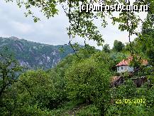 [P14] Catunele din Muntii Cernei - ferestre spre munte, casa in Inelet » foto by Lumis66
 - 
<span class="allrVoted glyphicon glyphicon-heart hidden" id="av363566"></span>
<a class="m-l-10 hidden" id="sv363566" onclick="voting_Foto_DelVot(,363566,3645)" role="button">șterge vot <span class="glyphicon glyphicon-remove"></span></a>
<a id="v9363566" class=" c-red"  onclick="voting_Foto_SetVot(363566)" role="button"><span class="glyphicon glyphicon-heart-empty"></span> <b>LIKE</b> = Votează poza</a> <img class="hidden"  id="f363566W9" src="/imagini/loader.gif" border="0" /><span class="AjErrMes hidden" id="e363566ErM"></span>