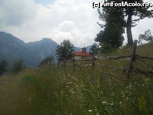 [P13] Micuta biserica » foto by noi doi
 - 
<span class="allrVoted glyphicon glyphicon-heart hidden" id="av520236"></span>
<a class="m-l-10 hidden" id="sv520236" onclick="voting_Foto_DelVot(,520236,3645)" role="button">șterge vot <span class="glyphicon glyphicon-remove"></span></a>
<a id="v9520236" class=" c-red"  onclick="voting_Foto_SetVot(520236)" role="button"><span class="glyphicon glyphicon-heart-empty"></span> <b>LIKE</b> = Votează poza</a> <img class="hidden"  id="f520236W9" src="/imagini/loader.gif" border="0" /><span class="AjErrMes hidden" id="e520236ErM"></span>