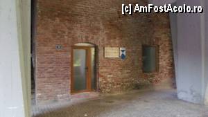 [P37] Băile Herculane - la parterul hotelului Roman, băile termale romane. Închise, la ora aceea. :( » foto by Dragoș_MD
 - 
<span class="allrVoted glyphicon glyphicon-heart hidden" id="av387035"></span>
<a class="m-l-10 hidden" id="sv387035" onclick="voting_Foto_DelVot(,387035,3645)" role="button">șterge vot <span class="glyphicon glyphicon-remove"></span></a>
<a id="v9387035" class=" c-red"  onclick="voting_Foto_SetVot(387035)" role="button"><span class="glyphicon glyphicon-heart-empty"></span> <b>LIKE</b> = Votează poza</a> <img class="hidden"  id="f387035W9" src="/imagini/loader.gif" border="0" /><span class="AjErrMes hidden" id="e387035ErM"></span>