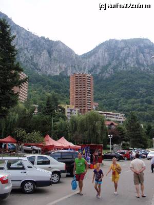 [P09] Baile Herculane - alee din centrul statiunii zona hotelurilor » foto by sunflower
 - 
<span class="allrVoted glyphicon glyphicon-heart hidden" id="av367493"></span>
<a class="m-l-10 hidden" id="sv367493" onclick="voting_Foto_DelVot(,367493,3645)" role="button">șterge vot <span class="glyphicon glyphicon-remove"></span></a>
<a id="v9367493" class=" c-red"  onclick="voting_Foto_SetVot(367493)" role="button"><span class="glyphicon glyphicon-heart-empty"></span> <b>LIKE</b> = Votează poza</a> <img class="hidden"  id="f367493W9" src="/imagini/loader.gif" border="0" /><span class="AjErrMes hidden" id="e367493ErM"></span>