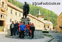[P17] HERCULANE-   STATUIA LUI HERCULE » foto by relu1988
 - 
<span class="allrVoted glyphicon glyphicon-heart hidden" id="av62246"></span>
<a class="m-l-10 hidden" id="sv62246" onclick="voting_Foto_DelVot(,62246,3645)" role="button">șterge vot <span class="glyphicon glyphicon-remove"></span></a>
<a id="v962246" class=" c-red"  onclick="voting_Foto_SetVot(62246)" role="button"><span class="glyphicon glyphicon-heart-empty"></span> <b>LIKE</b> = Votează poza</a> <img class="hidden"  id="f62246W9" src="/imagini/loader.gif" border="0" /><span class="AjErrMes hidden" id="e62246ErM"></span>