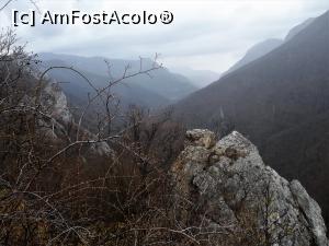 [P20] Munii Mehedinți, Valea Cernei » foto by Mika
 - 
<span class="allrVoted glyphicon glyphicon-heart hidden" id="av1062193"></span>
<a class="m-l-10 hidden" id="sv1062193" onclick="voting_Foto_DelVot(,1062193,3645)" role="button">șterge vot <span class="glyphicon glyphicon-remove"></span></a>
<a id="v91062193" class=" c-red"  onclick="voting_Foto_SetVot(1062193)" role="button"><span class="glyphicon glyphicon-heart-empty"></span> <b>LIKE</b> = Votează poza</a> <img class="hidden"  id="f1062193W9" src="/imagini/loader.gif" border="0" /><span class="AjErrMes hidden" id="e1062193ErM"></span>