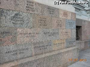 [P04] Vilnius - Muzeul Victimelor Genocidului, alte ziduri exterioare. » foto by iulianic
 - 
<span class="allrVoted glyphicon glyphicon-heart hidden" id="av592137"></span>
<a class="m-l-10 hidden" id="sv592137" onclick="voting_Foto_DelVot(,592137,3650)" role="button">șterge vot <span class="glyphicon glyphicon-remove"></span></a>
<a id="v9592137" class=" c-red"  onclick="voting_Foto_SetVot(592137)" role="button"><span class="glyphicon glyphicon-heart-empty"></span> <b>LIKE</b> = Votează poza</a> <img class="hidden"  id="f592137W9" src="/imagini/loader.gif" border="0" /><span class="AjErrMes hidden" id="e592137ErM"></span>