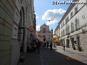 [P54] Vilnius - Spre Poarta Zorilor.  » foto by iulianic
 - 
<span class="allrVoted glyphicon glyphicon-heart hidden" id="av592200"></span>
<a class="m-l-10 hidden" id="sv592200" onclick="voting_Foto_DelVot(,592200,3650)" role="button">șterge vot <span class="glyphicon glyphicon-remove"></span></a>
<a id="v9592200" class=" c-red"  onclick="voting_Foto_SetVot(592200)" role="button"><span class="glyphicon glyphicon-heart-empty"></span> <b>LIKE</b> = Votează poza</a> <img class="hidden"  id="f592200W9" src="/imagini/loader.gif" border="0" /><span class="AjErrMes hidden" id="e592200ErM"></span>