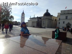 [P18] În fundal e  Bazilica Sf. Stanislaus și Sf. Vladislav și turnul clopotniței » foto by Cdia
 - 
<span class="allrVoted glyphicon glyphicon-heart hidden" id="av785007"></span>
<a class="m-l-10 hidden" id="sv785007" onclick="voting_Foto_DelVot(,785007,3650)" role="button">șterge vot <span class="glyphicon glyphicon-remove"></span></a>
<a id="v9785007" class=" c-red"  onclick="voting_Foto_SetVot(785007)" role="button"><span class="glyphicon glyphicon-heart-empty"></span> <b>LIKE</b> = Votează poza</a> <img class="hidden"  id="f785007W9" src="/imagini/loader.gif" border="0" /><span class="AjErrMes hidden" id="e785007ErM"></span>