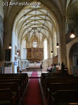 [P12] Interior Biserica Sf. Margareta » foto by crismis
 - 
<span class="allrVoted glyphicon glyphicon-heart hidden" id="av978423"></span>
<a class="m-l-10 hidden" id="sv978423" onclick="voting_Foto_DelVot(,978423,3668)" role="button">șterge vot <span class="glyphicon glyphicon-remove"></span></a>
<a id="v9978423" class=" c-red"  onclick="voting_Foto_SetVot(978423)" role="button"><span class="glyphicon glyphicon-heart-empty"></span> <b>LIKE</b> = Votează poza</a> <img class="hidden"  id="f978423W9" src="/imagini/loader.gif" border="0" /><span class="AjErrMes hidden" id="e978423ErM"></span>