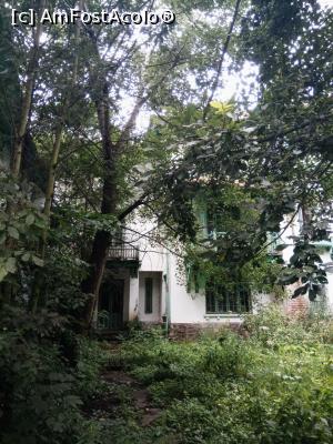 [P41] O casa in paragina, pe drumul catre manastirea Sinaia.  » foto by AncaGO
 - 
<span class="allrVoted glyphicon glyphicon-heart hidden" id="av1006049"></span>
<a class="m-l-10 hidden" id="sv1006049" onclick="voting_Foto_DelVot(,1006049,3677)" role="button">șterge vot <span class="glyphicon glyphicon-remove"></span></a>
<a id="v91006049" class=" c-red"  onclick="voting_Foto_SetVot(1006049)" role="button"><span class="glyphicon glyphicon-heart-empty"></span> <b>LIKE</b> = Votează poza</a> <img class="hidden"  id="f1006049W9" src="/imagini/loader.gif" border="0" /><span class="AjErrMes hidden" id="e1006049ErM"></span>