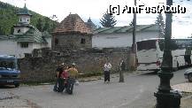 [P37] Mânăstirea Sinaia - vizitată de un grup de... bulgari! » foto by Dragoș_MD
 - 
<span class="allrVoted glyphicon glyphicon-heart hidden" id="av72078"></span>
<a class="m-l-10 hidden" id="sv72078" onclick="voting_Foto_DelVot(,72078,3677)" role="button">șterge vot <span class="glyphicon glyphicon-remove"></span></a>
<a id="v972078" class=" c-red"  onclick="voting_Foto_SetVot(72078)" role="button"><span class="glyphicon glyphicon-heart-empty"></span> <b>LIKE</b> = Votează poza</a> <img class="hidden"  id="f72078W9" src="/imagini/loader.gif" border="0" /><span class="AjErrMes hidden" id="e72078ErM"></span>