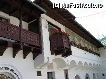 [P15] in curtea manastirii Sinaia » foto by cristi82d
 - 
<span class="allrVoted glyphicon glyphicon-heart hidden" id="av127291"></span>
<a class="m-l-10 hidden" id="sv127291" onclick="voting_Foto_DelVot(,127291,3677)" role="button">șterge vot <span class="glyphicon glyphicon-remove"></span></a>
<a id="v9127291" class=" c-red"  onclick="voting_Foto_SetVot(127291)" role="button"><span class="glyphicon glyphicon-heart-empty"></span> <b>LIKE</b> = Votează poza</a> <img class="hidden"  id="f127291W9" src="/imagini/loader.gif" border="0" /><span class="AjErrMes hidden" id="e127291ErM"></span>