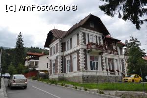 [P19] Clădire istorică Sinaia » foto by AZE
 - 
<span class="allrVoted glyphicon glyphicon-heart hidden" id="av1001950"></span>
<a class="m-l-10 hidden" id="sv1001950" onclick="voting_Foto_DelVot(,1001950,3677)" role="button">șterge vot <span class="glyphicon glyphicon-remove"></span></a>
<a id="v91001950" class=" c-red"  onclick="voting_Foto_SetVot(1001950)" role="button"><span class="glyphicon glyphicon-heart-empty"></span> <b>LIKE</b> = Votează poza</a> <img class="hidden"  id="f1001950W9" src="/imagini/loader.gif" border="0" /><span class="AjErrMes hidden" id="e1001950ErM"></span>