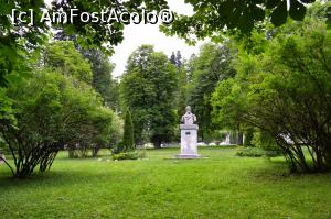 [P07] Parcul Dimitrie Ghica » foto by AZE
 - 
<span class="allrVoted glyphicon glyphicon-heart hidden" id="av1001934"></span>
<a class="m-l-10 hidden" id="sv1001934" onclick="voting_Foto_DelVot(,1001934,3677)" role="button">șterge vot <span class="glyphicon glyphicon-remove"></span></a>
<a id="v91001934" class=" c-red"  onclick="voting_Foto_SetVot(1001934)" role="button"><span class="glyphicon glyphicon-heart-empty"></span> <b>LIKE</b> = Votează poza</a> <img class="hidden"  id="f1001934W9" src="/imagini/loader.gif" border="0" /><span class="AjErrMes hidden" id="e1001934ErM"></span>
