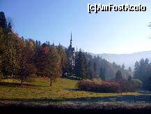 [P14] Sinaia, toamna..., Peleşul văzut dinspre Snack-barul Economat » foto by magdalena
 - 
<span class="allrVoted glyphicon glyphicon-heart hidden" id="av274442"></span>
<a class="m-l-10 hidden" id="sv274442" onclick="voting_Foto_DelVot(,274442,3677)" role="button">șterge vot <span class="glyphicon glyphicon-remove"></span></a>
<a id="v9274442" class=" c-red"  onclick="voting_Foto_SetVot(274442)" role="button"><span class="glyphicon glyphicon-heart-empty"></span> <b>LIKE</b> = Votează poza</a> <img class="hidden"  id="f274442W9" src="/imagini/loader.gif" border="0" /><span class="AjErrMes hidden" id="e274442ErM"></span>
