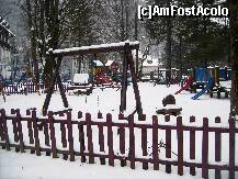 [P06] Locul de joaca pt. copii, Parcul Ghica-Sinaia. » foto by anadragusin
 - 
<span class="allrVoted glyphicon glyphicon-heart hidden" id="av194775"></span>
<a class="m-l-10 hidden" id="sv194775" onclick="voting_Foto_DelVot(,194775,3677)" role="button">șterge vot <span class="glyphicon glyphicon-remove"></span></a>
<a id="v9194775" class=" c-red"  onclick="voting_Foto_SetVot(194775)" role="button"><span class="glyphicon glyphicon-heart-empty"></span> <b>LIKE</b> = Votează poza</a> <img class="hidden"  id="f194775W9" src="/imagini/loader.gif" border="0" /><span class="AjErrMes hidden" id="e194775ErM"></span>