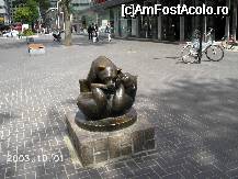 [P17] Peste tot, în Rotterdam, întâlnim opere de artă stradale » foto by Costi
 - 
<span class="allrVoted glyphicon glyphicon-heart hidden" id="av23787"></span>
<a class="m-l-10 hidden" id="sv23787" onclick="voting_Foto_DelVot(,23787,3679)" role="button">șterge vot <span class="glyphicon glyphicon-remove"></span></a>
<a id="v923787" class=" c-red"  onclick="voting_Foto_SetVot(23787)" role="button"><span class="glyphicon glyphicon-heart-empty"></span> <b>LIKE</b> = Votează poza</a> <img class="hidden"  id="f23787W9" src="/imagini/loader.gif" border="0" /><span class="AjErrMes hidden" id="e23787ErM"></span>