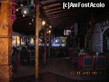 [P05] Una dintre sălile restaurantului. » foto by Qvadratvus
 - 
<span class="allrVoted glyphicon glyphicon-heart hidden" id="av284654"></span>
<a class="m-l-10 hidden" id="sv284654" onclick="voting_Foto_DelVot(,284654,3686)" role="button">șterge vot <span class="glyphicon glyphicon-remove"></span></a>
<a id="v9284654" class=" c-red"  onclick="voting_Foto_SetVot(284654)" role="button"><span class="glyphicon glyphicon-heart-empty"></span> <b>LIKE</b> = Votează poza</a> <img class="hidden"  id="f284654W9" src="/imagini/loader.gif" border="0" /><span class="AjErrMes hidden" id="e284654ErM"></span>