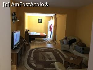 [P02] Livingul si dormitorul apartamentului » foto by bubica*
 - 
<span class="allrVoted glyphicon glyphicon-heart hidden" id="av1125832"></span>
<a class="m-l-10 hidden" id="sv1125832" onclick="voting_Foto_DelVot(,1125832,3690)" role="button">șterge vot <span class="glyphicon glyphicon-remove"></span></a>
<a id="v91125832" class=" c-red"  onclick="voting_Foto_SetVot(1125832)" role="button"><span class="glyphicon glyphicon-heart-empty"></span> <b>LIKE</b> = Votează poza</a> <img class="hidden"  id="f1125832W9" src="/imagini/loader.gif" border="0" /><span class="AjErrMes hidden" id="e1125832ErM"></span>