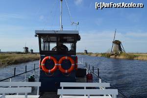 [P27] Kinderdijk - căpitanul, în lumea lui...  » foto by makuy*
 - 
<span class="allrVoted glyphicon glyphicon-heart hidden" id="av614981"></span>
<a class="m-l-10 hidden" id="sv614981" onclick="voting_Foto_DelVot(,614981,3710)" role="button">șterge vot <span class="glyphicon glyphicon-remove"></span></a>
<a id="v9614981" class=" c-red"  onclick="voting_Foto_SetVot(614981)" role="button"><span class="glyphicon glyphicon-heart-empty"></span> <b>LIKE</b> = Votează poza</a> <img class="hidden"  id="f614981W9" src="/imagini/loader.gif" border="0" /><span class="AjErrMes hidden" id="e614981ErM"></span>
