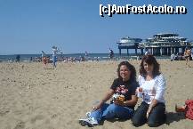 [P17] Pe plaja nisipoasa din Scheveningen savurand o cafea si un suc dupa o masa cam (ne)copioasa luata de la Mc » foto by ileanaxperta*
 - 
<span class="allrVoted glyphicon glyphicon-heart hidden" id="av125449"></span>
<a class="m-l-10 hidden" id="sv125449" onclick="voting_Foto_DelVot(,125449,3710)" role="button">șterge vot <span class="glyphicon glyphicon-remove"></span></a>
<a id="v9125449" class=" c-red"  onclick="voting_Foto_SetVot(125449)" role="button"><span class="glyphicon glyphicon-heart-empty"></span> <b>LIKE</b> = Votează poza</a> <img class="hidden"  id="f125449W9" src="/imagini/loader.gif" border="0" /><span class="AjErrMes hidden" id="e125449ErM"></span>