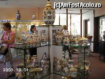 [P42] Expoziţia cu vânzare a fabricii de porţelan din Delft. » foto by Costi
 - 
<span class="allrVoted glyphicon glyphicon-heart hidden" id="av24458"></span>
<a class="m-l-10 hidden" id="sv24458" onclick="voting_Foto_DelVot(,24458,3710)" role="button">șterge vot <span class="glyphicon glyphicon-remove"></span></a>
<a id="v924458" class=" c-red"  onclick="voting_Foto_SetVot(24458)" role="button"><span class="glyphicon glyphicon-heart-empty"></span> <b>LIKE</b> = Votează poza</a> <img class="hidden"  id="f24458W9" src="/imagini/loader.gif" border="0" /><span class="AjErrMes hidden" id="e24458ErM"></span>