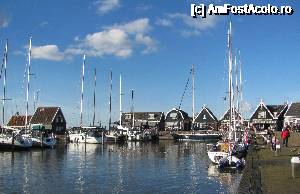 [P04] Marken are un port interior pentru navele de agrement si pentru cele de pasageri, care fac excursii scurt spre Volendam » foto by Radu Tudoran
 - 
<span class="allrVoted glyphicon glyphicon-heart hidden" id="av693563"></span>
<a class="m-l-10 hidden" id="sv693563" onclick="voting_Foto_DelVot(,693563,3710)" role="button">șterge vot <span class="glyphicon glyphicon-remove"></span></a>
<a id="v9693563" class=" c-red"  onclick="voting_Foto_SetVot(693563)" role="button"><span class="glyphicon glyphicon-heart-empty"></span> <b>LIKE</b> = Votează poza</a> <img class="hidden"  id="f693563W9" src="/imagini/loader.gif" border="0" /><span class="AjErrMes hidden" id="e693563ErM"></span>