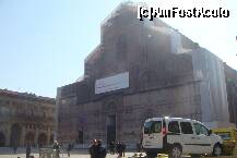 [P15] Biserica San Petronio, momentan in renovari » foto by guesswhoo*
 - 
<span class="allrVoted glyphicon glyphicon-heart hidden" id="av247162"></span>
<a class="m-l-10 hidden" id="sv247162" onclick="voting_Foto_DelVot(,247162,3721)" role="button">șterge vot <span class="glyphicon glyphicon-remove"></span></a>
<a id="v9247162" class=" c-red"  onclick="voting_Foto_SetVot(247162)" role="button"><span class="glyphicon glyphicon-heart-empty"></span> <b>LIKE</b> = Votează poza</a> <img class="hidden"  id="f247162W9" src="/imagini/loader.gif" border="0" /><span class="AjErrMes hidden" id="e247162ErM"></span>