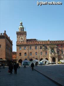 [P03] Piazza Magiorre cea mai veche si renumita piata » foto by guesswhoo*
 - 
<span class="allrVoted glyphicon glyphicon-heart hidden" id="av247149"></span>
<a class="m-l-10 hidden" id="sv247149" onclick="voting_Foto_DelVot(,247149,3721)" role="button">șterge vot <span class="glyphicon glyphicon-remove"></span></a>
<a id="v9247149" class=" c-red"  onclick="voting_Foto_SetVot(247149)" role="button"><span class="glyphicon glyphicon-heart-empty"></span> <b>LIKE</b> = Votează poza</a> <img class="hidden"  id="f247149W9" src="/imagini/loader.gif" border="0" /><span class="AjErrMes hidden" id="e247149ErM"></span>