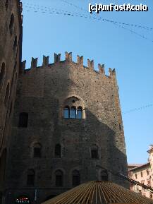 [P04] palat in Piazza Magiorre iar de jur imprejur numai baruri si terase » foto by guesswhoo*
 - 
<span class="allrVoted glyphicon glyphicon-heart hidden" id="av247150"></span>
<a class="m-l-10 hidden" id="sv247150" onclick="voting_Foto_DelVot(,247150,3721)" role="button">șterge vot <span class="glyphicon glyphicon-remove"></span></a>
<a id="v9247150" class=" c-red"  onclick="voting_Foto_SetVot(247150)" role="button"><span class="glyphicon glyphicon-heart-empty"></span> <b>LIKE</b> = Votează poza</a> <img class="hidden"  id="f247150W9" src="/imagini/loader.gif" border="0" /><span class="AjErrMes hidden" id="e247150ErM"></span>