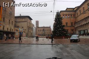 [P15] Bologna, Piazza del Nepttuno în plan îndepărtat Palazzo dei Notai, în dreapta Palazzo d'Accursio,în stânga Palazzo Re Enzo împreună cu Palazzo del  Podestà » foto by mprofeanu
 - 
<span class="allrVoted glyphicon glyphicon-heart hidden" id="av1351936"></span>
<a class="m-l-10 hidden" id="sv1351936" onclick="voting_Foto_DelVot(,1351936,3721)" role="button">șterge vot <span class="glyphicon glyphicon-remove"></span></a>
<a id="v91351936" class=" c-red"  onclick="voting_Foto_SetVot(1351936)" role="button"><span class="glyphicon glyphicon-heart-empty"></span> <b>LIKE</b> = Votează poza</a> <img class="hidden"  id="f1351936W9" src="/imagini/loader.gif" border="0" /><span class="AjErrMes hidden" id="e1351936ErM"></span>