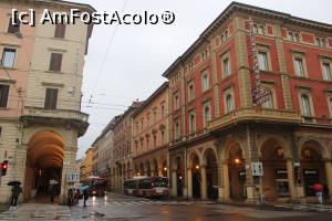 [P05] Bologna, Lungile arcade de pe Via dell Independenza, ce bine ne-au prins, era ploaie... » foto by mprofeanu
 - 
<span class="allrVoted glyphicon glyphicon-heart hidden" id="av1351926"></span>
<a class="m-l-10 hidden" id="sv1351926" onclick="voting_Foto_DelVot(,1351926,3721)" role="button">șterge vot <span class="glyphicon glyphicon-remove"></span></a>
<a id="v91351926" class=" c-red"  onclick="voting_Foto_SetVot(1351926)" role="button"><span class="glyphicon glyphicon-heart-empty"></span> <b>LIKE</b> = Votează poza</a> <img class="hidden"  id="f1351926W9" src="/imagini/loader.gif" border="0" /><span class="AjErrMes hidden" id="e1351926ErM"></span>