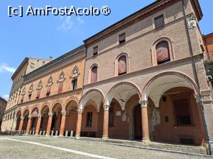 [P28] Piazza San Stefano - Palazzo Isolani » foto by Carmen Ion
 - 
<span class="allrVoted glyphicon glyphicon-heart hidden" id="av1538648"></span>
<a class="m-l-10 hidden" id="sv1538648" onclick="voting_Foto_DelVot(,1538648,3721)" role="button">șterge vot <span class="glyphicon glyphicon-remove"></span></a>
<a id="v91538648" class=" c-red"  onclick="voting_Foto_SetVot(1538648)" role="button"><span class="glyphicon glyphicon-heart-empty"></span> <b>LIKE</b> = Votează poza</a> <img class="hidden"  id="f1538648W9" src="/imagini/loader.gif" border="0" /><span class="AjErrMes hidden" id="e1538648ErM"></span>