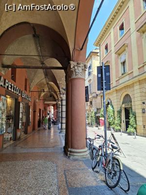 [P62] Via di Santo Stefano » foto by Carmen Ion
 - 
<span class="allrVoted glyphicon glyphicon-heart hidden" id="av1538682"></span>
<a class="m-l-10 hidden" id="sv1538682" onclick="voting_Foto_DelVot(,1538682,3721)" role="button">șterge vot <span class="glyphicon glyphicon-remove"></span></a>
<a id="v91538682" class=" c-red"  onclick="voting_Foto_SetVot(1538682)" role="button"><span class="glyphicon glyphicon-heart-empty"></span> <b>LIKE</b> = Votează poza</a> <img class="hidden"  id="f1538682W9" src="/imagini/loader.gif" border="0" /><span class="AjErrMes hidden" id="e1538682ErM"></span>